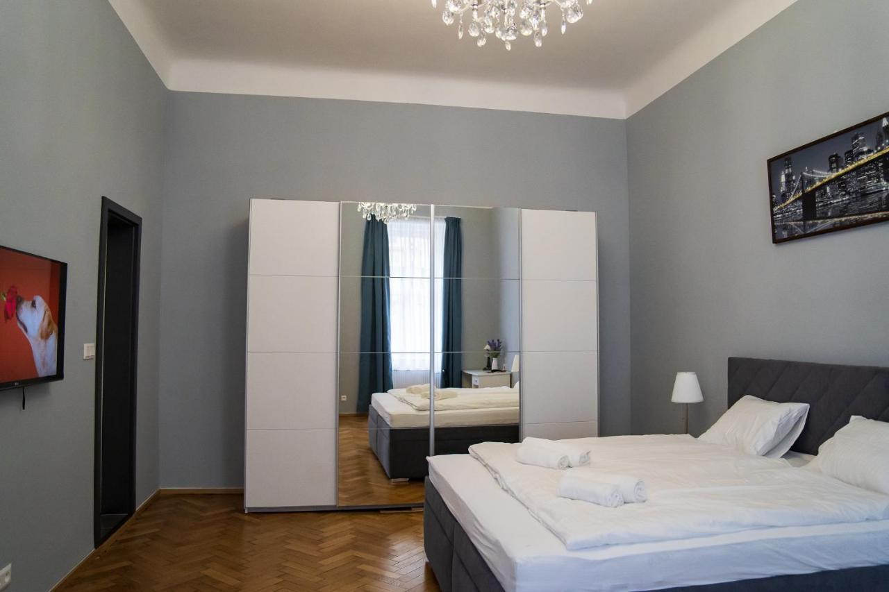 Top Class Apartments In Carlsbad Bulharska Street Карловы Вары Экстерьер фото