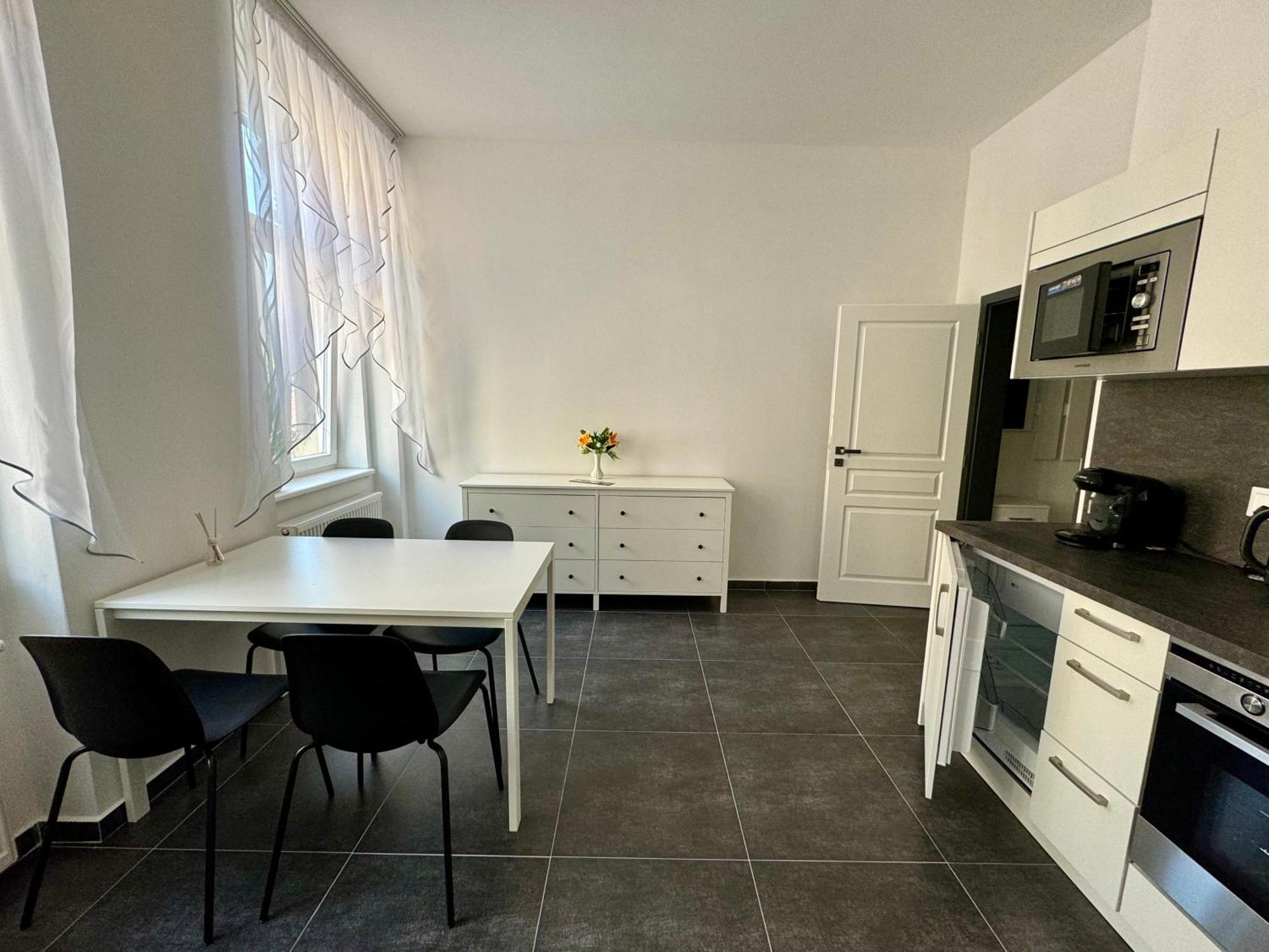 Top Class Apartments In Carlsbad Bulharska Street Карловы Вары Экстерьер фото